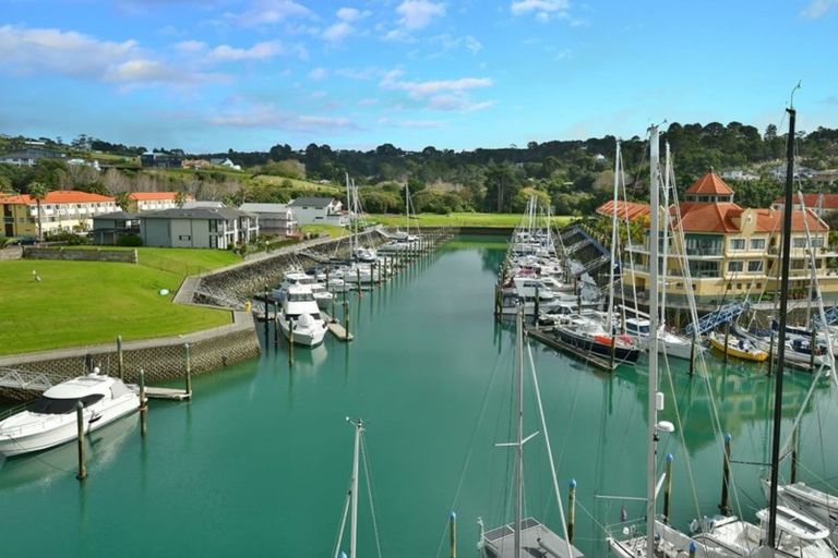 Photo of property in 68 Harbour Village Drive, Gulf Harbour, Whangaparaoa, 0930