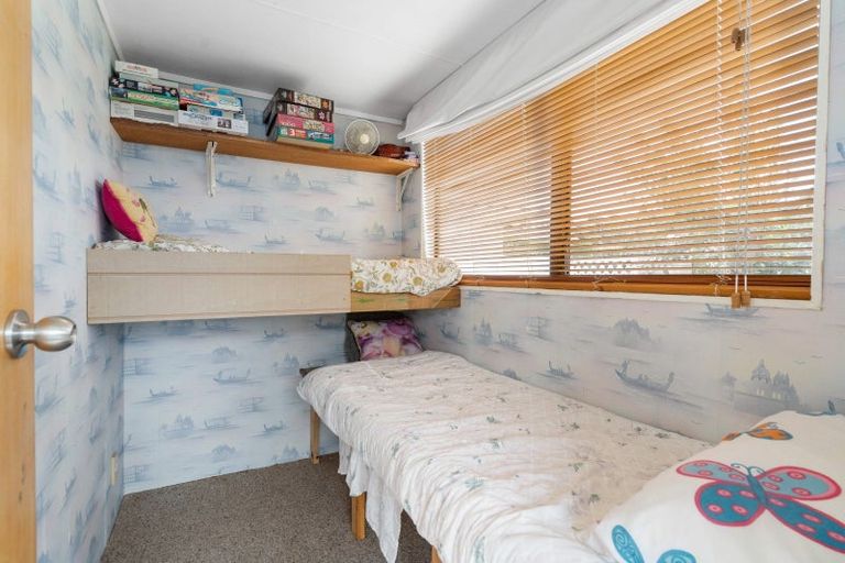 Photo of property in 106 Everitt Crescent, Whangamata, 3620