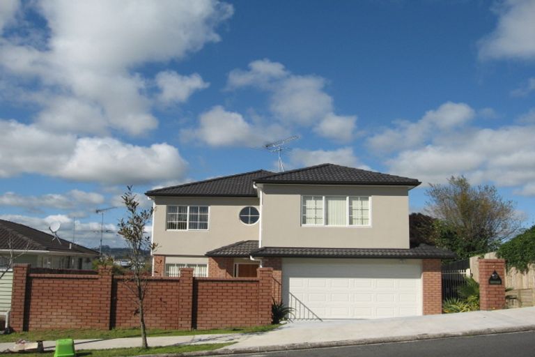 Photo of property in 4 Rotoiti Avenue, Pakuranga Heights, Auckland, 2010