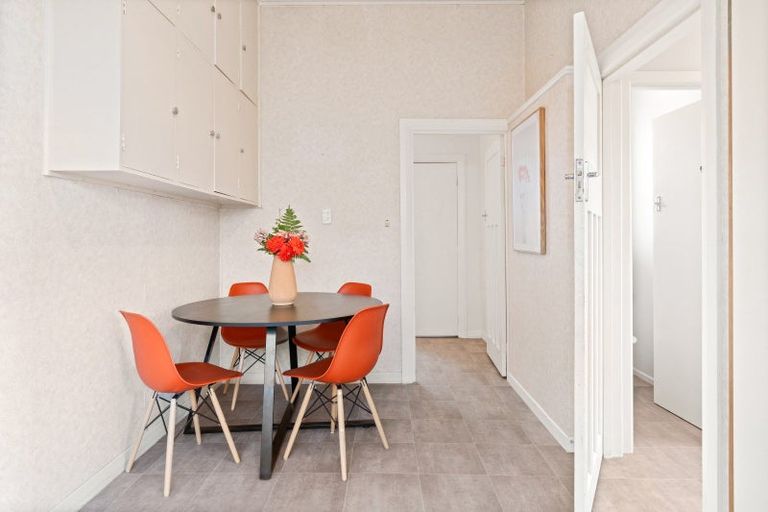 Photo of property in 130 Surrey Street, Forbury, Dunedin, 9012