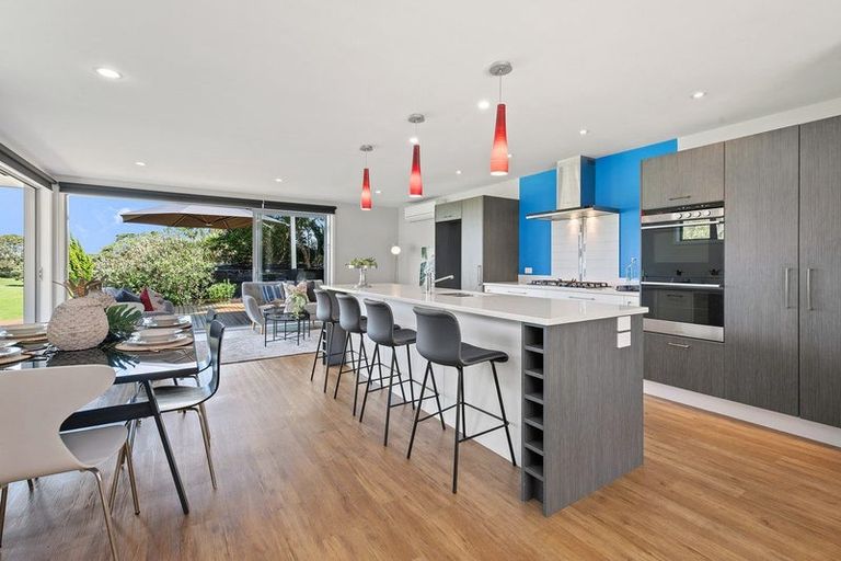 Photo of property in 160 Torkar Road, Clarks Beach, 2122