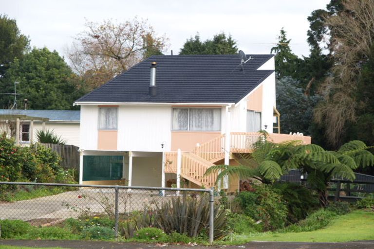 Photo of property in 5a Earlsworth Road, Mangere East, Auckland, 2024
