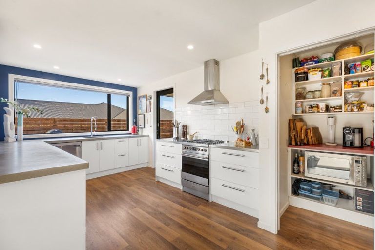 Photo of property in 2 Percy Lane, Wanaka, 9305