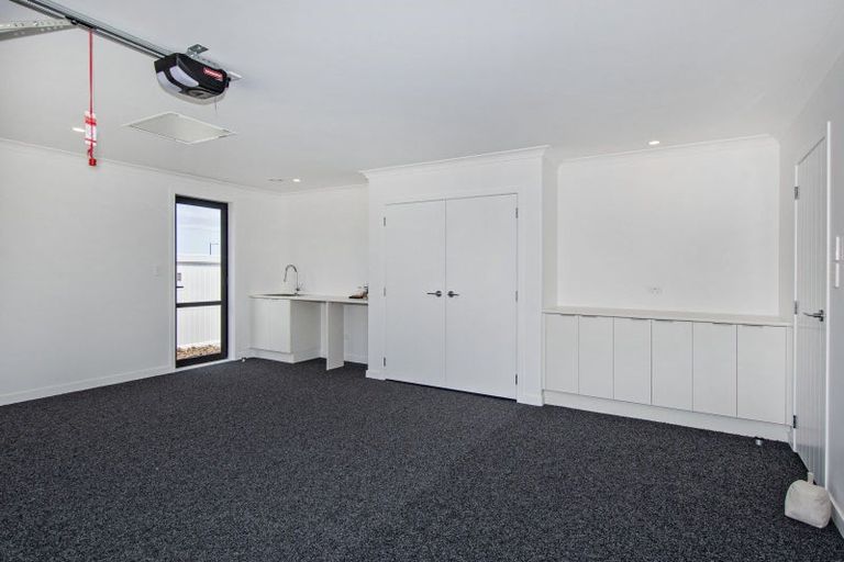 Photo of property in 30 Kapiakauri Road, One Tree Point, 0118