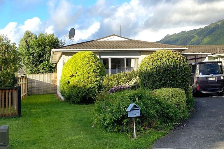 Photo of property in 11a Graham Grove, Waikanae, 5036
