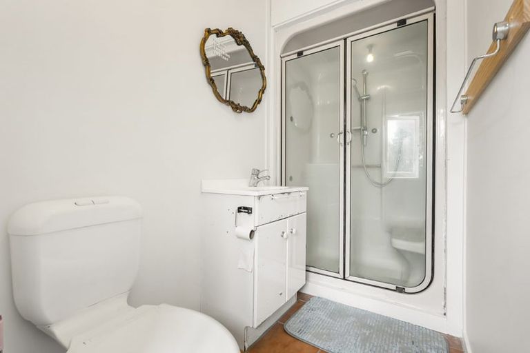 Photo of property in 4 Spinella Drive, Bayview, Auckland, 0629