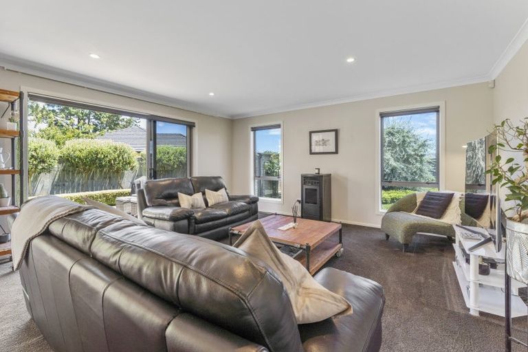 Photo of property in 12 Dow Chung Place, Otaki, 5512