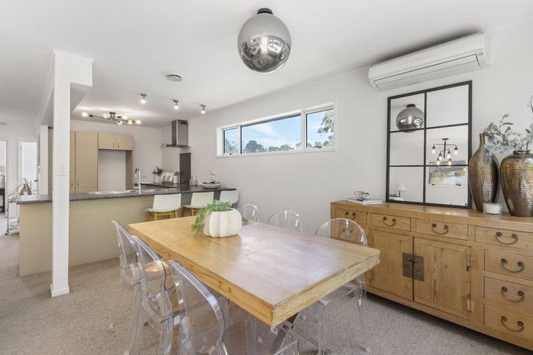 Photo of property in 67a Ayton Drive, Totara Vale, Auckland, 0629