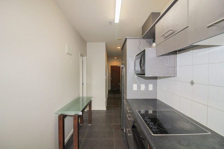 Photo of property in Atrium Towers, 8f/154 The Terrace, Wellington Central, Wellington, 6011