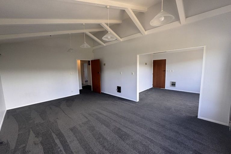 Photo of property in 25 Ngatitoa Street, Tawa, Wellington, 5028