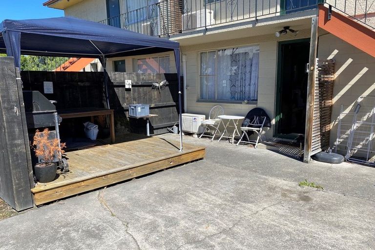 Photo of property in 55 Olliviers Road, Phillipstown, Christchurch, 8011