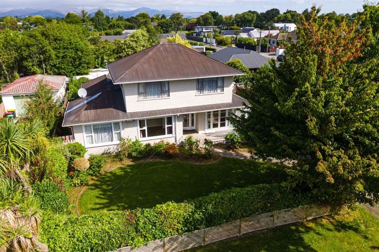 Photo of property in 126 Jeffreys Road, Strowan, Christchurch, 8052