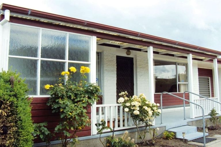 Photo of property in 1/181 Queenspark Drive, Parklands, Christchurch, 8083