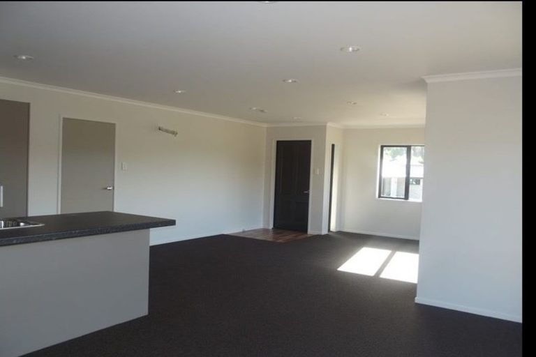 Photo of property in 18 Diamond Grove, Brown Owl, Upper Hutt, 5018