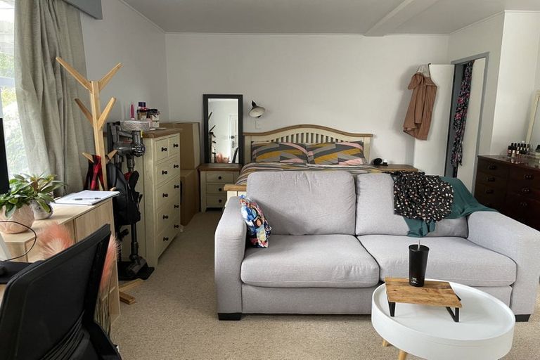 Photo of property in 106 Khandallah Road, Khandallah, Wellington, 6035