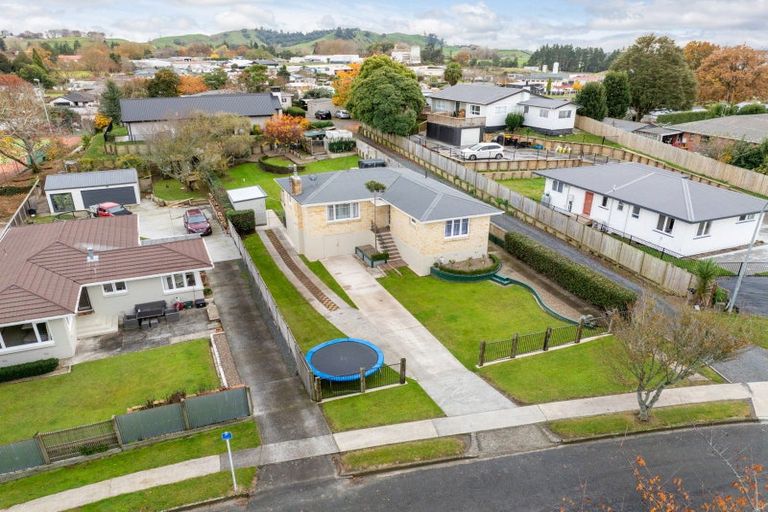 Photo of property in 28 Station Street, Tirau, 3410