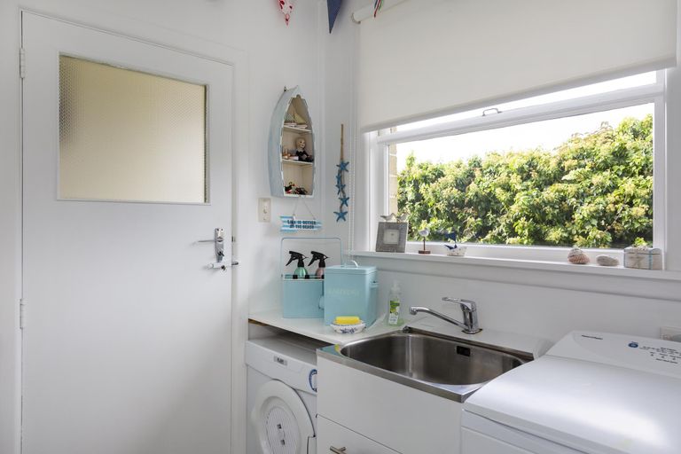 Photo of property in 16a Balmoral Street, Oamaru North, Oamaru, 9400