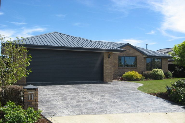 Photo of property in 11 Anglem Way, Northwood, Christchurch, 8051