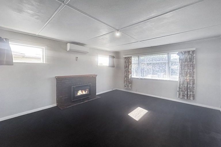 Photo of property in 83 Featherston Street, Takaro, Palmerston North, 4412