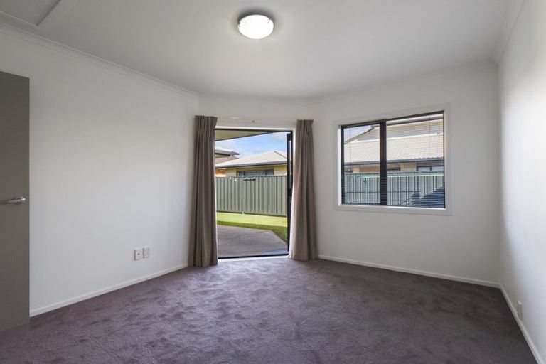 Photo of property in 14/64 Kawaha Point Road, Kawaha Point, Rotorua, 3010