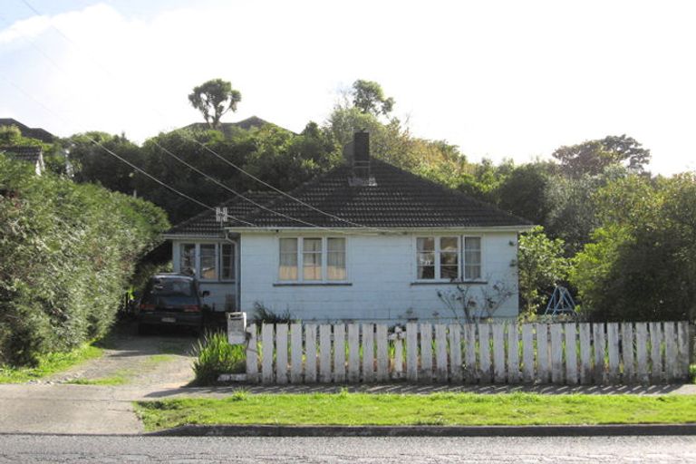 Photo of property in 117 Judd Crescent, Naenae, Lower Hutt, 5011