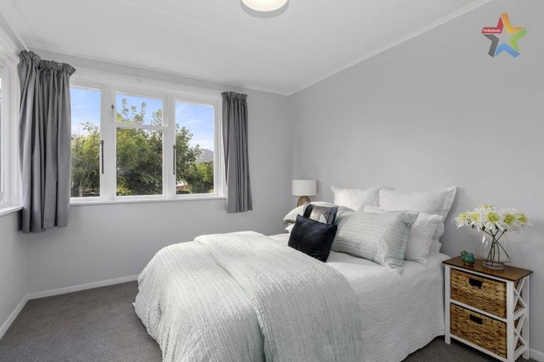 Photo of property in 32 Ngata Grove, Trentham, Upper Hutt, 5018