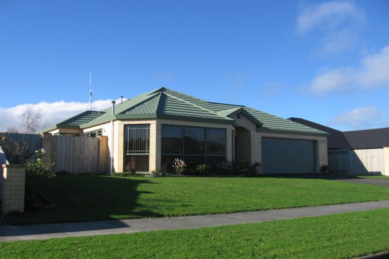 Photo of property in 18 Presidential Drive, Milson, Palmerston North, 4414