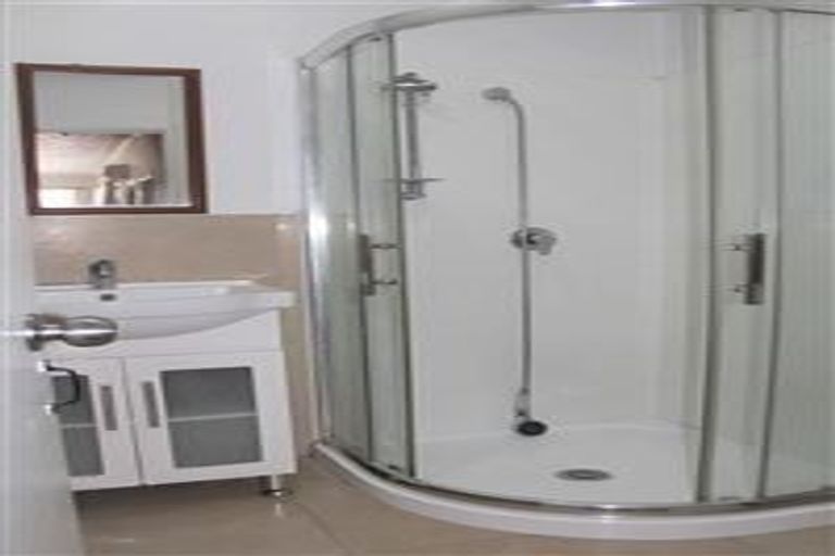 Photo of property in 5 Maxwell Avenue, Papatoetoe, Auckland, 2025