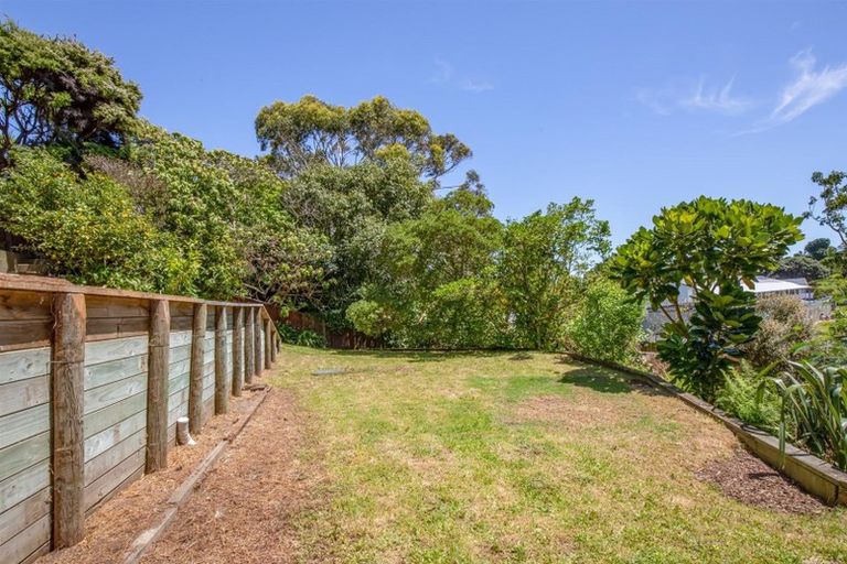 Photo of property in 3 Mira Grove, Paekakariki, 5034