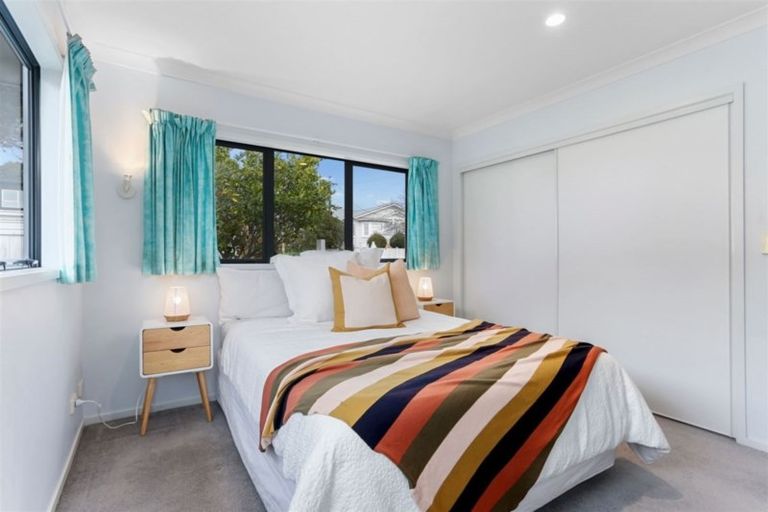 Photo of property in 4c Rewiti Avenue, Takapuna, Auckland, 0622