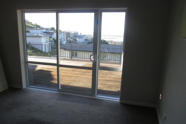 Photo of property in 5 Challenger Lane, Redcliffs, Christchurch, 8081
