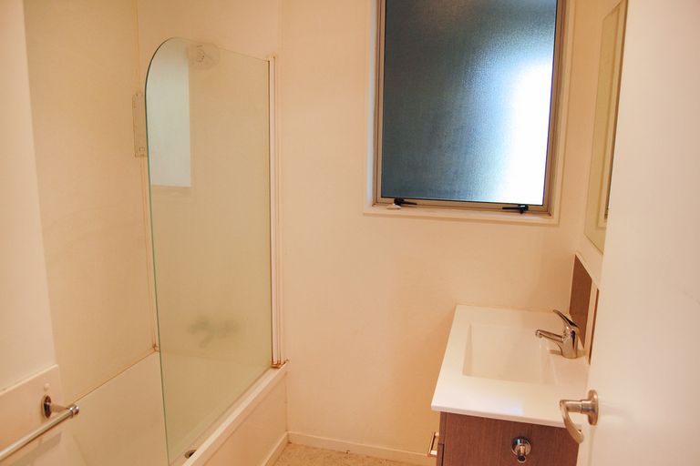 Photo of property in 23b Foster Crescent, Snells Beach, 0920