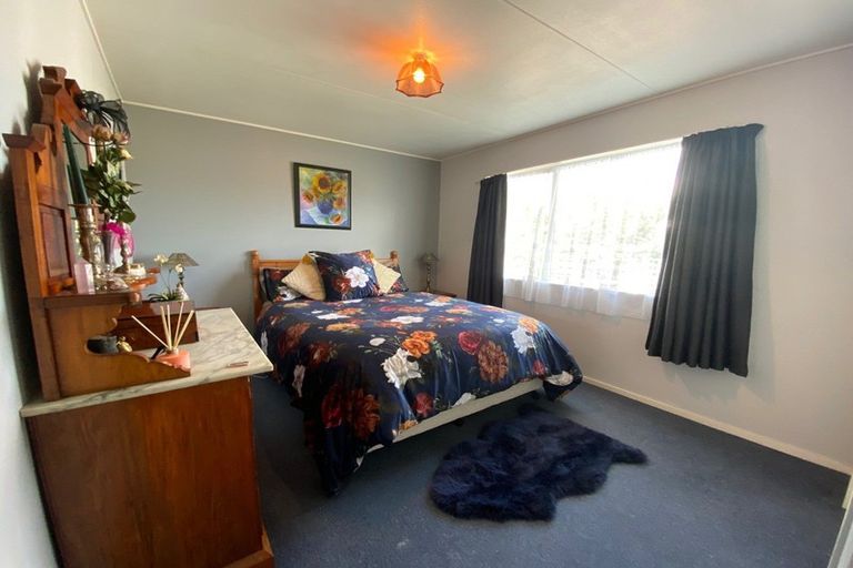 Photo of property in 19 Baillie Crescent, Carterton, 5713