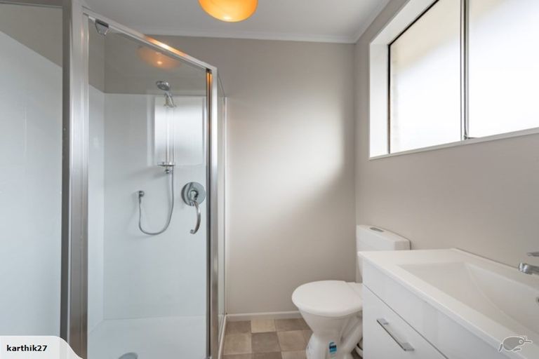 Photo of property in 2/39 Palmer Court, Silverstream, Upper Hutt, 5019