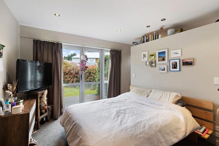 Photo of property in 6 Morning Star Terrace, Arthurs Point, Queenstown, 9371