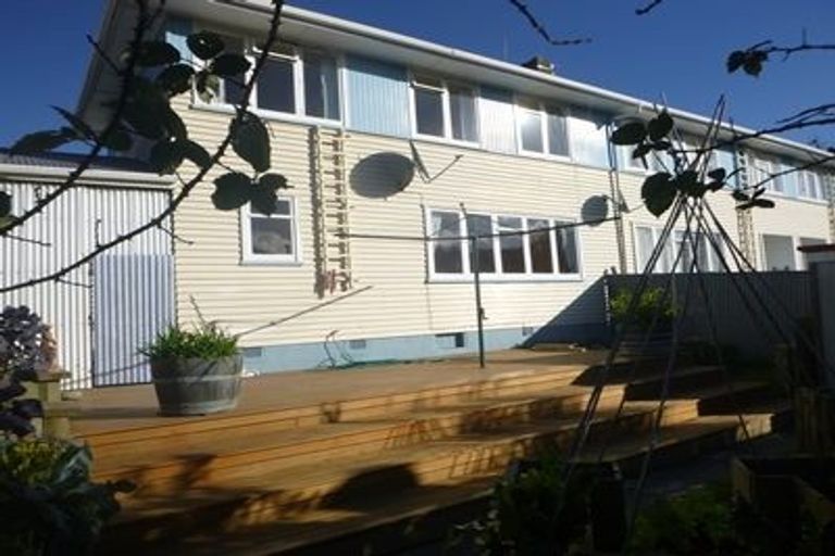 Photo of property in Silver Birch Court, 5/567u High Street, Boulcott, Lower Hutt, 5010