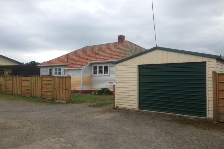 Photo of property in 21 Easton Street, Foxton, 4814