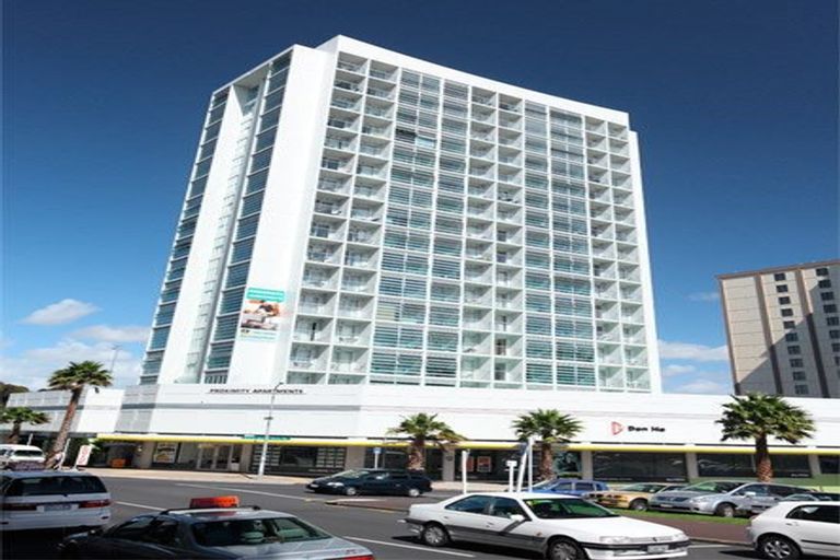 Photo of property in Proximity Apartments, 205/17 Osterley Way, Manukau, Auckland, 2104