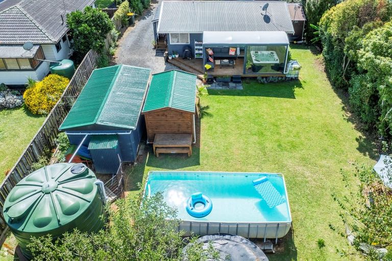 Photo of property in 27 Beachlands Road, Beachlands, Auckland, 2018