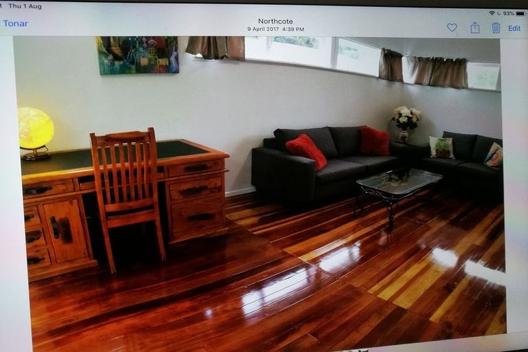 Photo of property in 2/20 Tonar Street, Northcote, Auckland, 0627