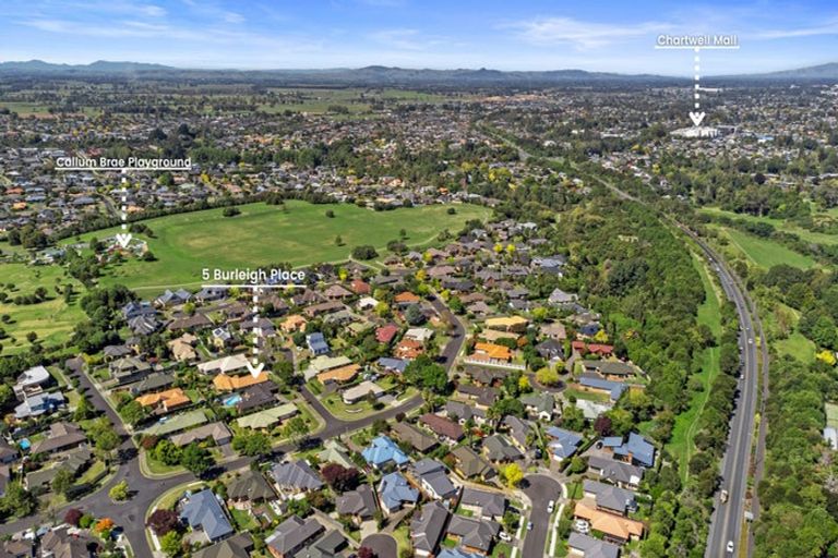 Photo of property in 5 Burleigh Place, Rototuna, Hamilton, 3210