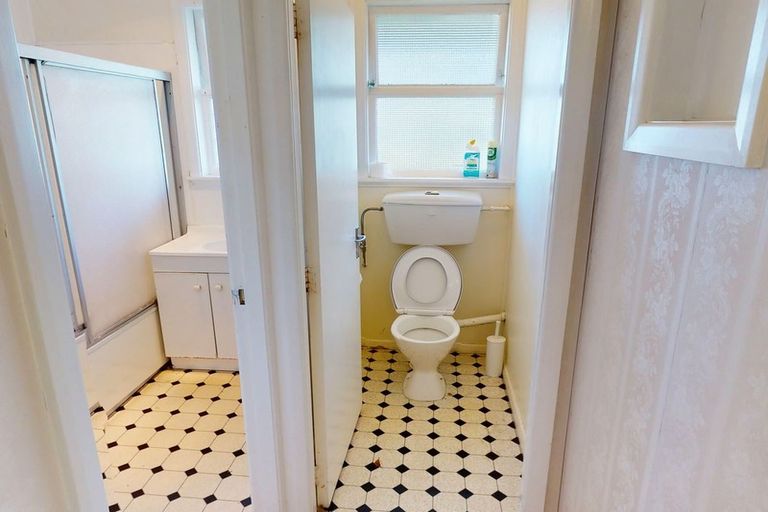 Photo of property in 9 Paeroa Street, Newtown, Wellington, 6021