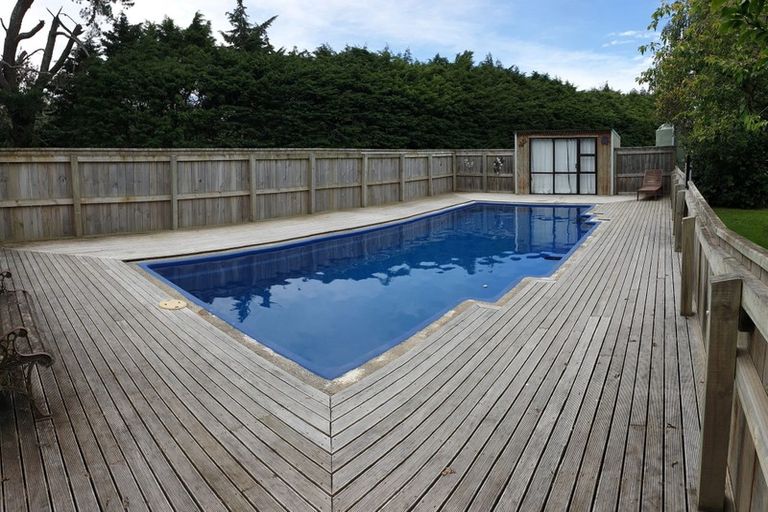 Photo of property in 17 Charlotte Street, Takapau, 4203