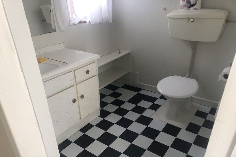 Photo of property in 325 Yarrow Street, Richmond, Invercargill, 9810