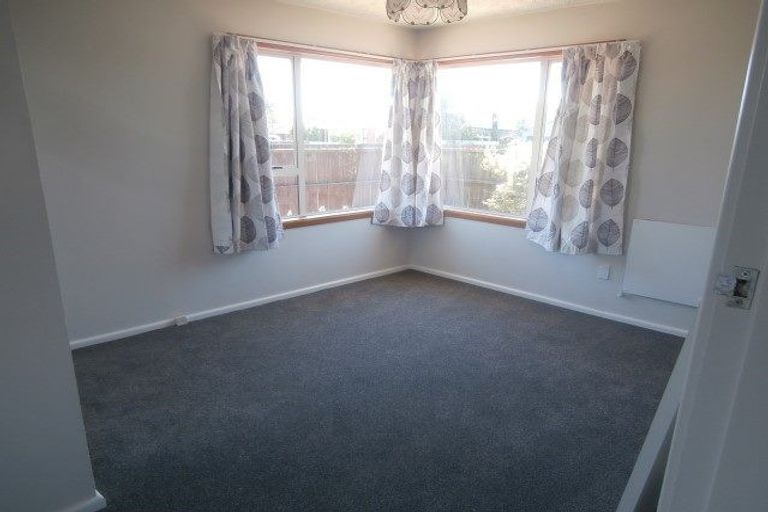 Photo of property in 8 Sylvia Street, Parklands, Christchurch, 8083