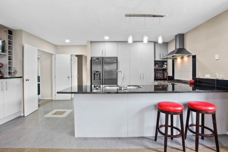 Photo of property in 28 Malahide Drive, Flat Bush, Auckland, 2019