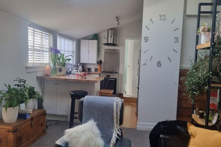 Photo of property in 147a Holly Road, St Albans, Christchurch, 8014