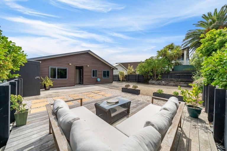 Photo of property in 43 Moana Road, Plimmerton, Porirua, 5026