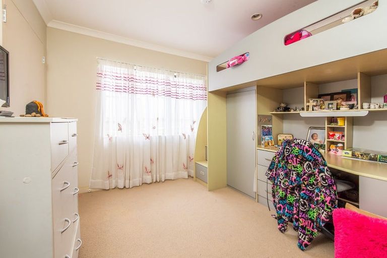 Photo of property in 12 Cartmel Avenue, Massey, Auckland, 0614
