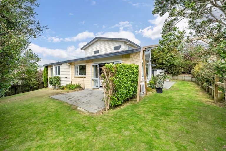 Photo of property in 31 Te Puia Drive, Aotea, Porirua, 5024